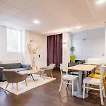 Hotel Valenciennes Sud 3 étoiles 3*