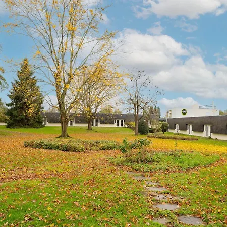 Hotel Valenciennes Sud 3 étoiles 3*