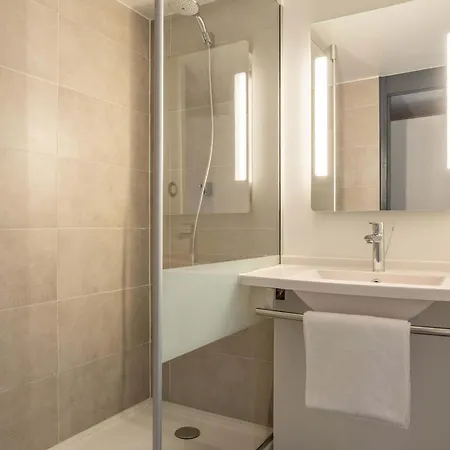 Valenciennes Sud Szálloda 4*