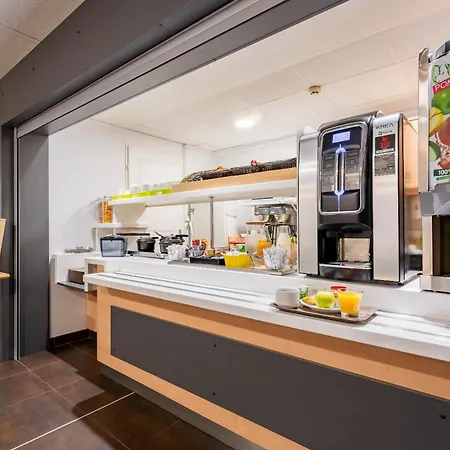 Hotel Valenciennes Sud 3 étoiles 3*