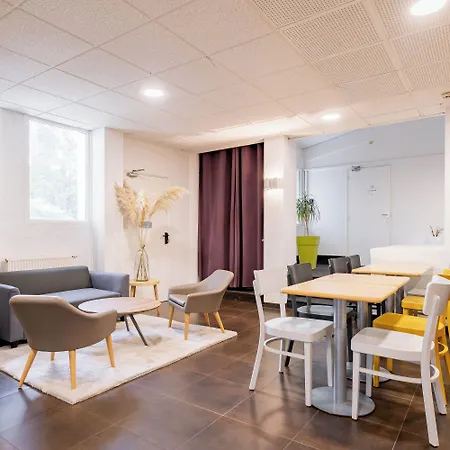 Hotel Valenciennes Sud 3 étoiles 3*